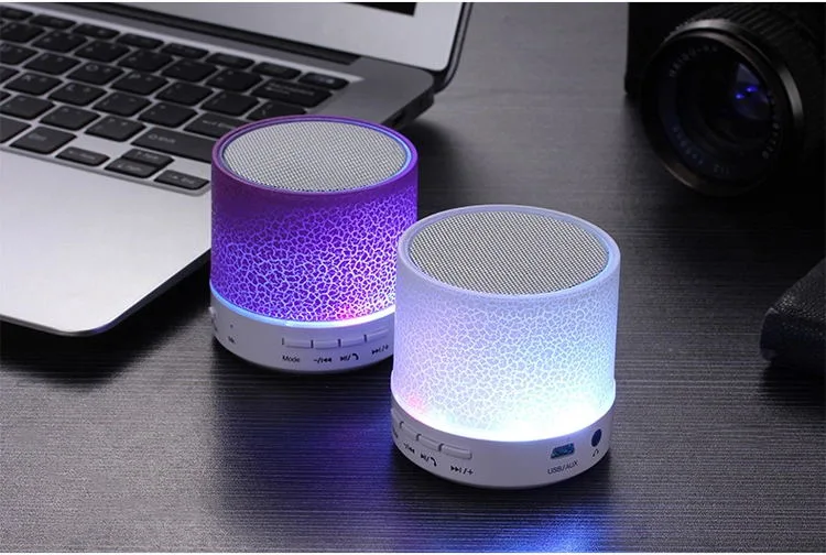 Customized Wireless Portable Mini Bluetooth Speakers with Crack LED Light